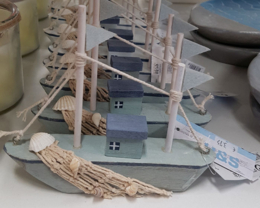 Bootje met vlag blauw of wit