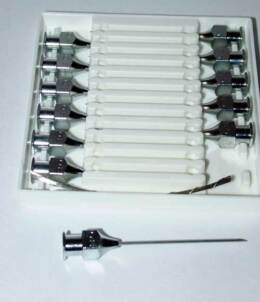 Injectiespuit naalden pakje van 12 stuks.