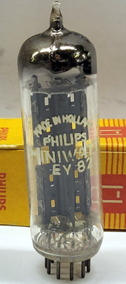EY82