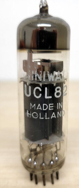 UCL82