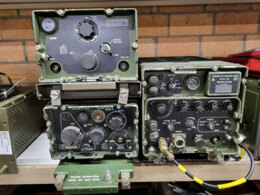 VRC-321 radio set