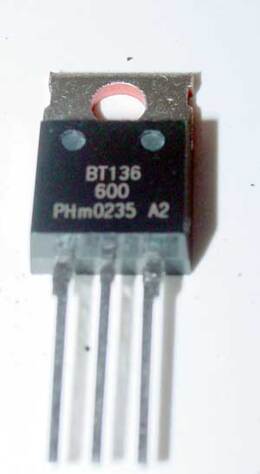 BT136-600 TRIAC