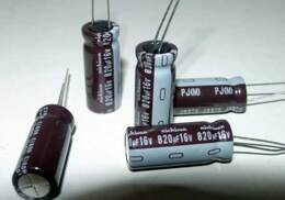 NICHICON Elco's 820uF-16Volt 5 stuks