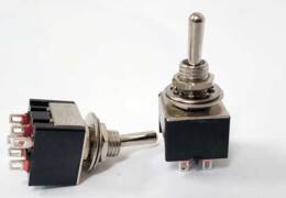 Schakelaar, subminiatuur, 2 x om 250 volt per 2 stuks